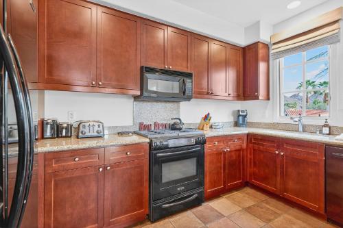 LV222 Spacious Upstairs 2BR Lock-Off in Legacy Villas in La Quinta, USA