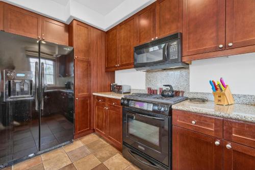 LV222 Spacious Upstairs 2BR Lock-Off in Legacy Villas in La Quinta, USA