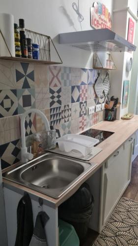 Le Nid du Facteur appartement avec clim, wifi et jardin in Hauterives