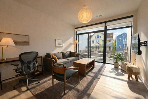 Flexhome Brady District 1BR Apt E1 in Milwaukee, USA