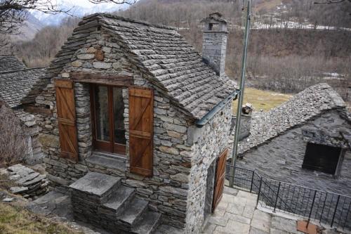 Baitin - Mini-house in nature - Verzasca Valley in Frasco