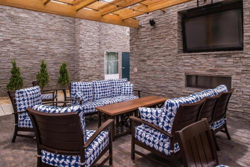 Hampton Inn Benson - image 35