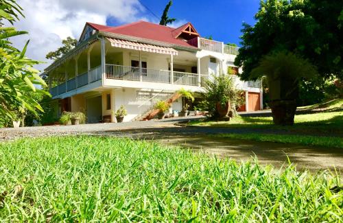 2 bedrooms, 4 beds