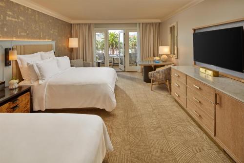 2 queen beds