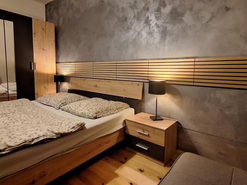 Apartmán CENTRAL, self check in 24 h, free parking – khách sạn tại Majer