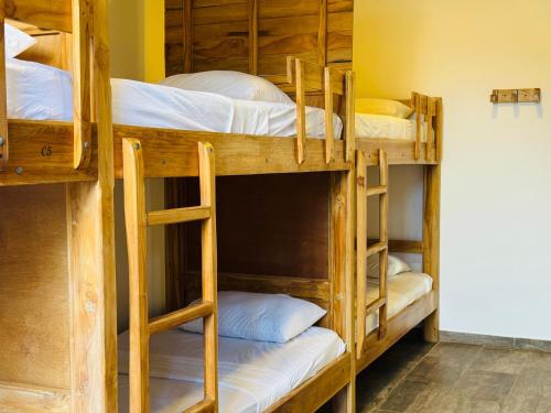 1 twin bed