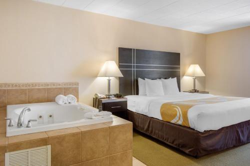 Quality Inn Ledgewood - Dover in Roxbury Township (NJ)