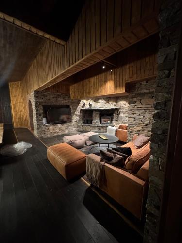 Cozy Mountain Beito - 18 sengeplasser - bilijard in Beitostolen