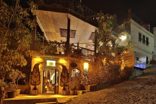 Old Town Stone House – Nevsehir, IA