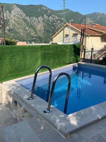 Themis Apartment in Kotor