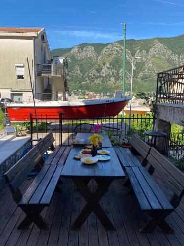 Themis Apartment in Kotor