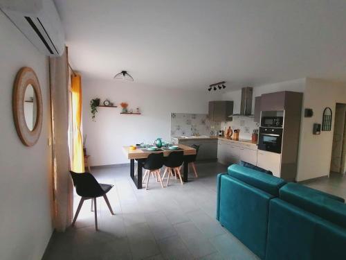 Au coeur du médoc, La p'tite maison de Charlotte gîte à louer Cissac-Médoc