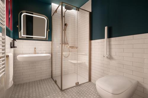 Puccini Hotel Milan, Tapestry Collection by Hilton Room Type - King Room - Mobility Access