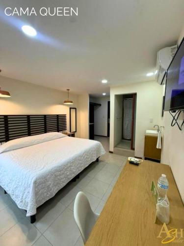 Angeles Suites & Hotel – Veracruz, CA