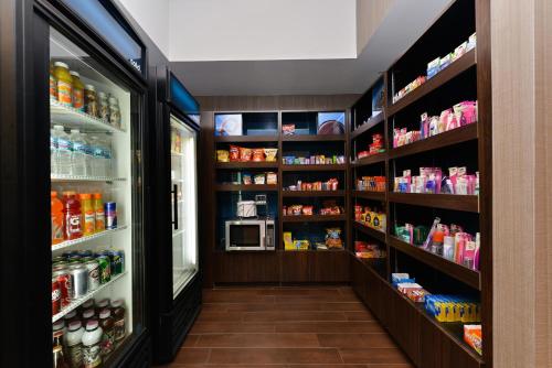 Hampton Inn Chicago-Carol Stream - image 33