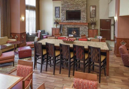 ล็อบบี้, Hampton Inn & Suites Youngstown-Canfield in แคนฟิลด์ (PA)