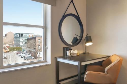 Hampton Inn Portland Downtown Waterfront - image 35
