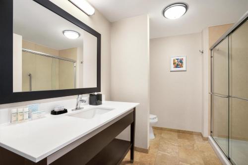 Hampton Inn Portland Downtown Waterfront - image 20