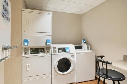 Hampton Inn Portland Downtown Waterfront - image 32