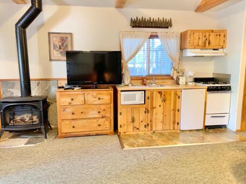 Rustic Cottages in Tahoe Vista (CA)