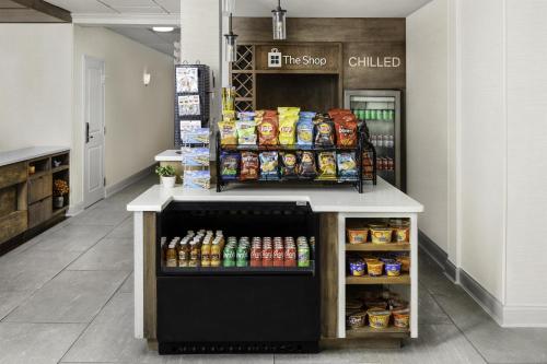 Hilton Garden Inn Kent Island - image 20