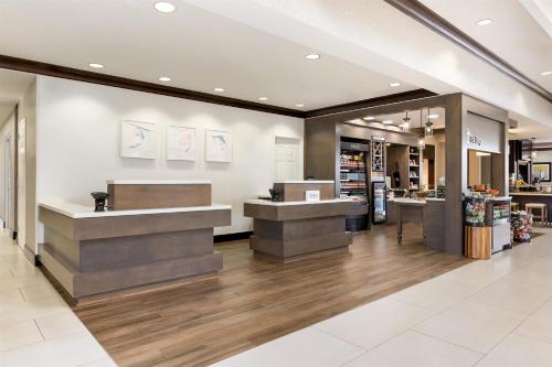 Hilton Garden Inn Dulles North - image 40