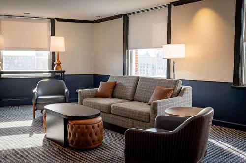Hilton Orrington/Evanston - image 34