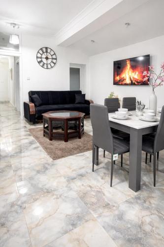 Premium Stays London, Londyn