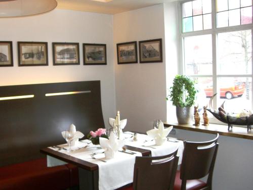 Restaurant, Hotel Osterkrug in Husum