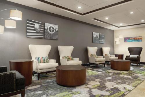 Hilton Garden Inn South Bend - image 43