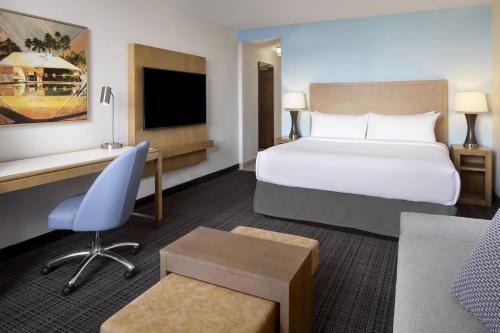 Embassy Suites by Hilton Tampa Airport Westshore in Tampa, USA