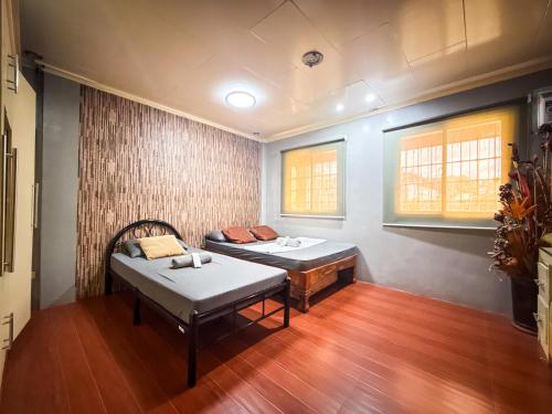 2 double beds