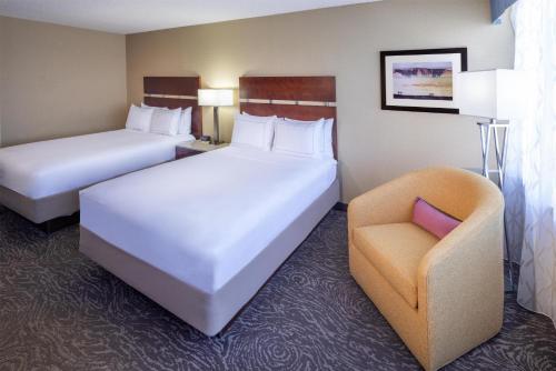 2 double beds