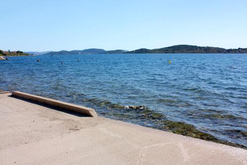 Apartments with parking space Srima - Vodice Vodice - 25188 - image 4