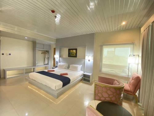 Pagadian Bay Plaza Hotel in Pagadian City