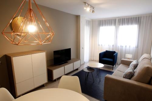 2 bedrooms, 3 beds