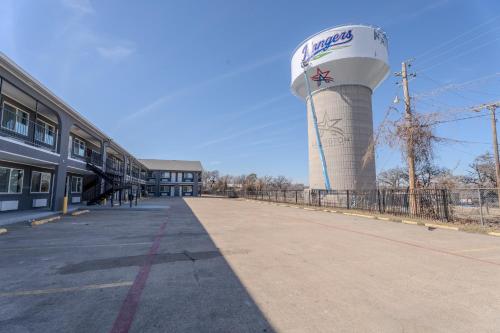 Executive Inn of Arlington - image 37