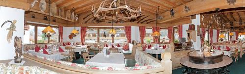 Hotel-Pension Rotspitz - image 9