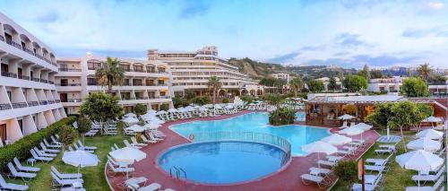 Smartline Cosmopolitan Hotel - image 15