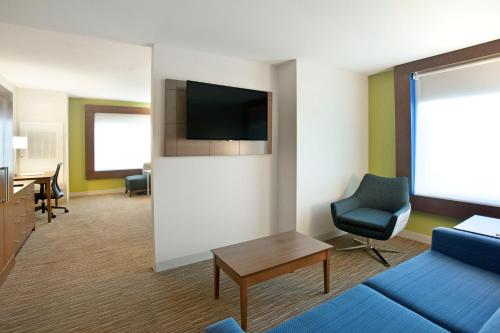 Holiday Inn Express Hotel & Suites Austin Downtown