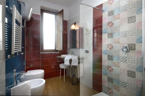 Pinto Storey Hotel - image 14