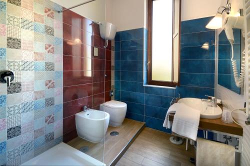 Superior Double Room image 8