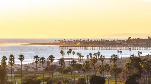 Comfort Inn & Suites Ventura Beach in Ventura, USA