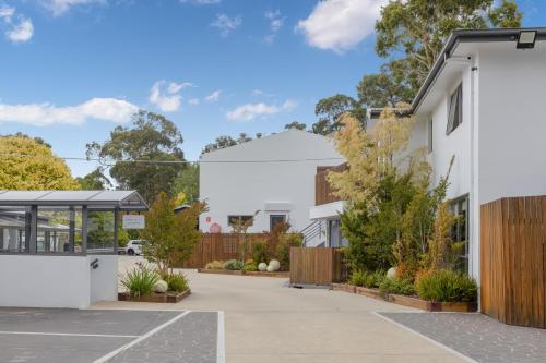 Bay View - The Trio in Lorne