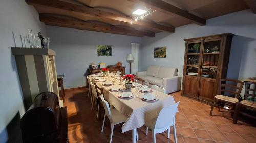 Ca Trifolera Barbaresco - Camera DOPPIA con bagno - IN ROMANTICO CASCINALE NEI VIGNETI CON CANTINA - Roccabella