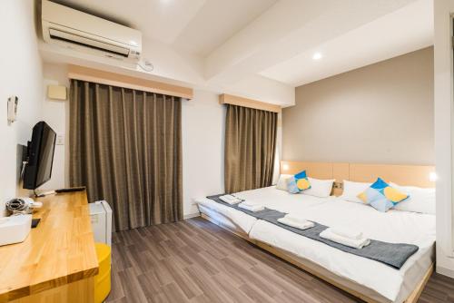 room detail thumbnail 1