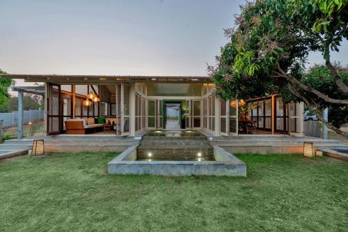 Exterior view, SaffronStays Chandra Amara in Byalalu