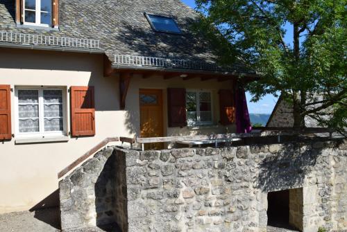 Gite familial sur le GR 65 gîte à louer Golinhac