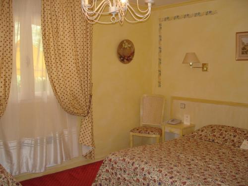 Hôtel Mireille - image 4