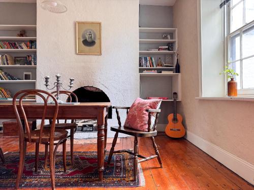 Clonmara Cottages in Port Fairy